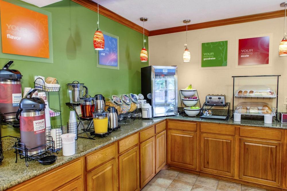Quality Inn I-74 Batesville Luaran gambar