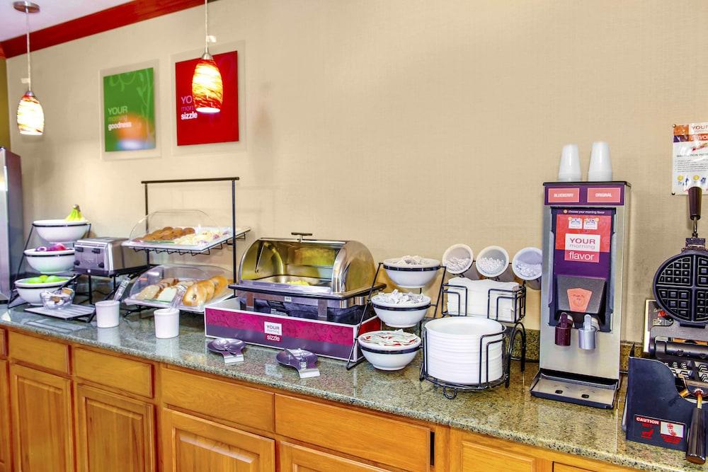 Quality Inn I-74 Batesville Luaran gambar