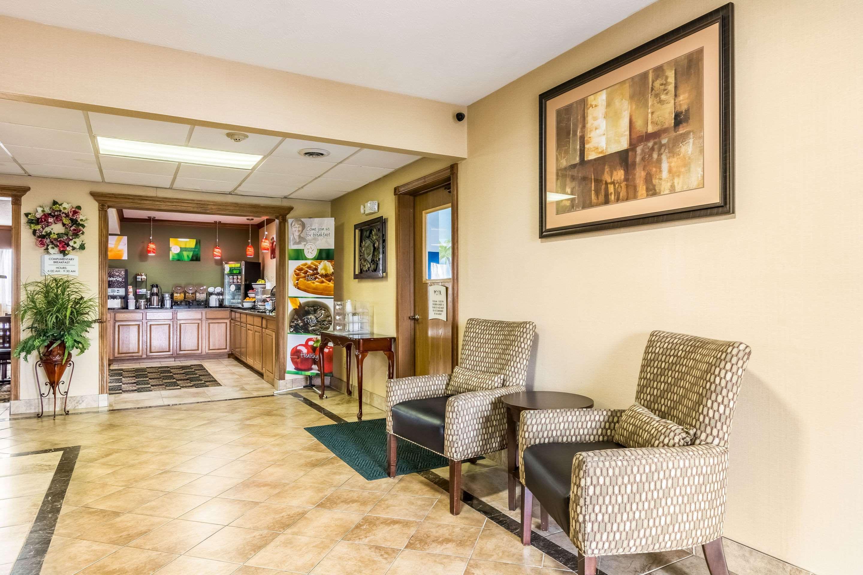 Quality Inn I-74 Batesville Luaran gambar