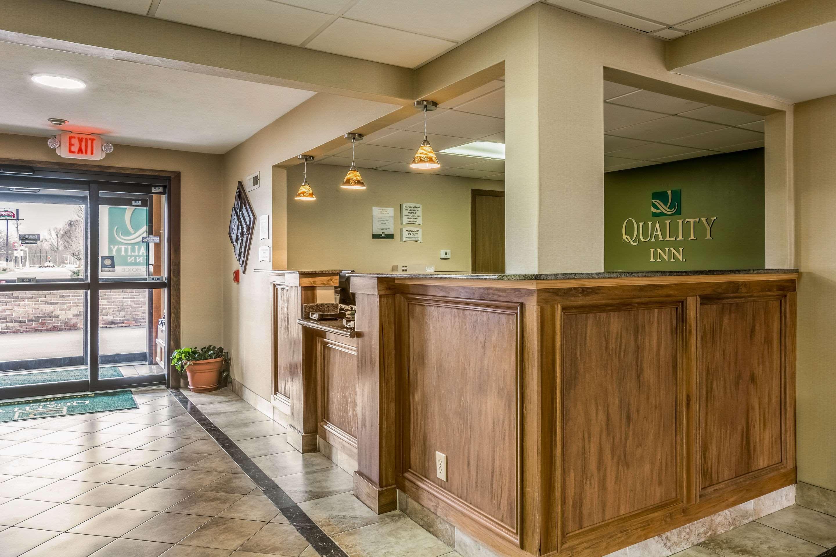 Quality Inn I-74 Batesville Luaran gambar