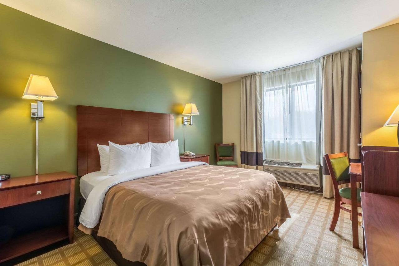 Quality Inn I-74 Batesville Luaran gambar