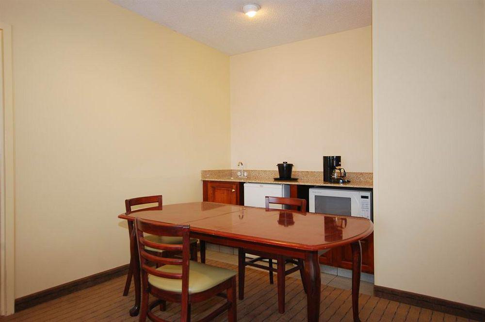 Quality Inn I-74 Batesville Luaran gambar